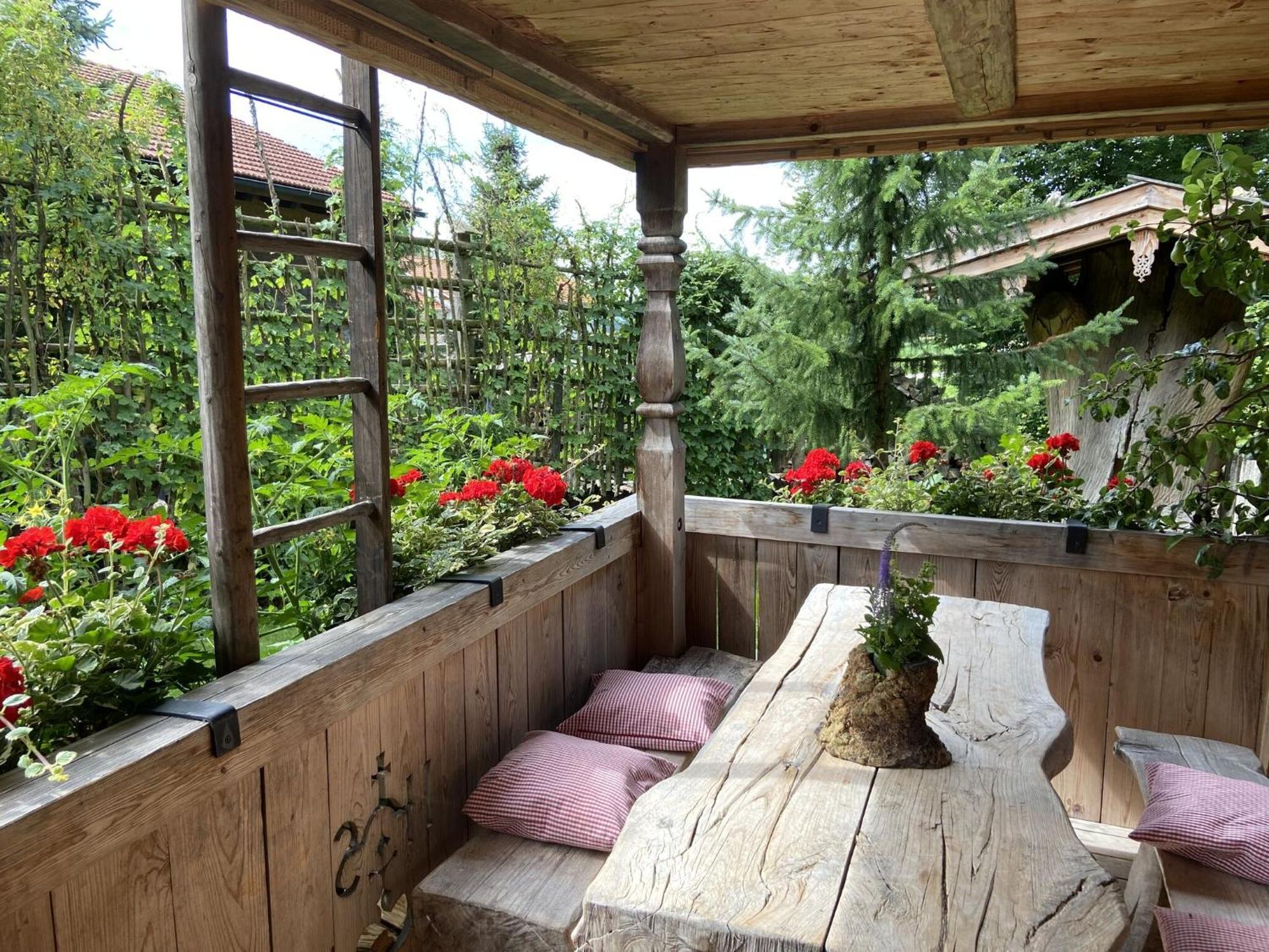 Eco Friendly Chalet Near The Lake In Asten Tittmoning Dış mekan fotoğraf